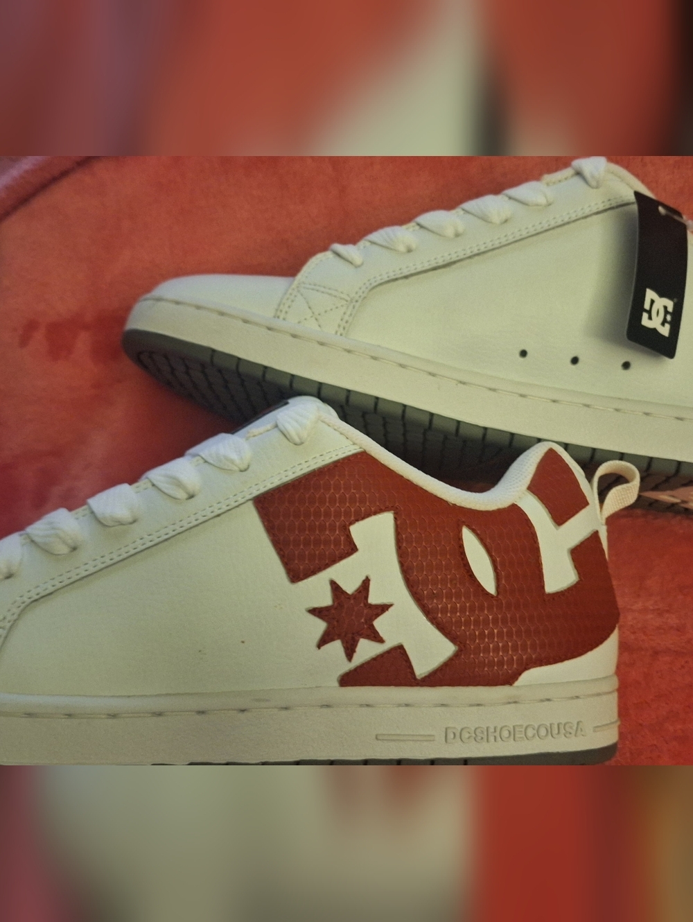 Mens *Brand New w/tags* Red & White DC Skater Shoes Size 11.5 - Picture 2 of 12